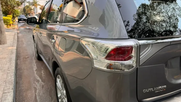 Mitsubishi Outlander 3.0/ GT 3.0 V6 Aut. 2014