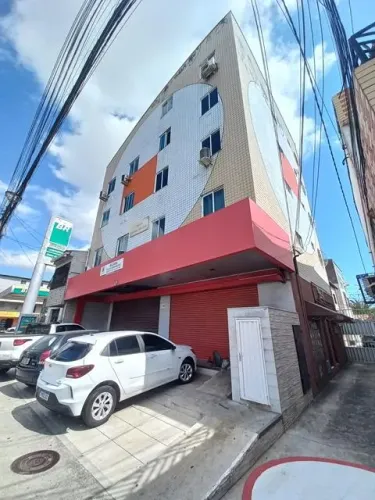 Excelente apartamento, novo, sala/cozinha integrada, 01 quarto, banheiro com blindex, 2º a