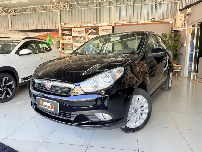 Fiat Grand Siena Essence 1.6 Flex 16V 2015