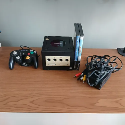 NINTENDO GAMECUBE KIT COMPLETO COM 2 JOGOS