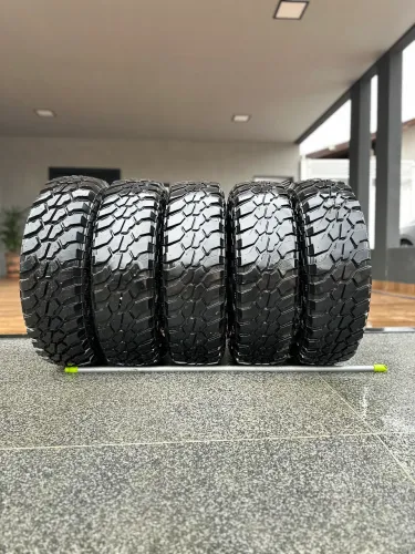 05 Pneus HUNTSMAN - LT225/75 R16 MUD