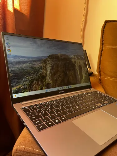 Galaxy book 4 16gb ram 512Ssd