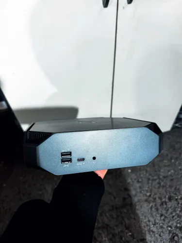 Z2 Mini G5 - Workstation