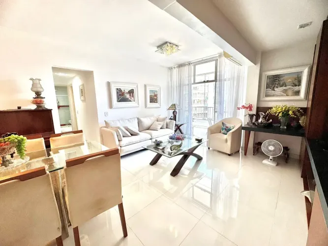 Excelente apartamento de 2 quartos com suíte no condomínio Rosa Viva - Parque das Rosas!