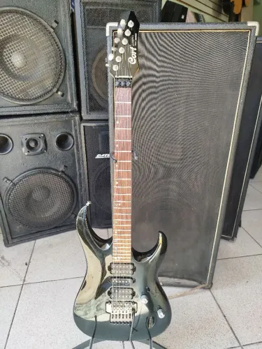 Guitarra Cort Viva Series