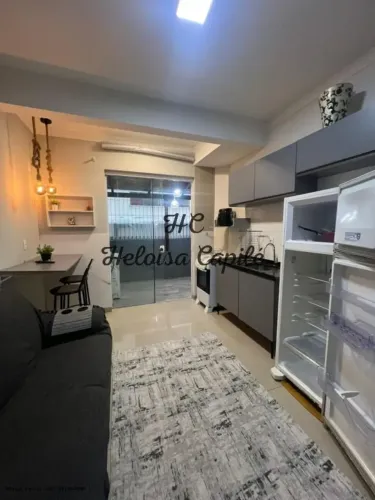 APARTAMENTO MOBILIADO PARA LOCAÇÃO MENSAL DISPONÍVEL ATÉ NOVEMBRO