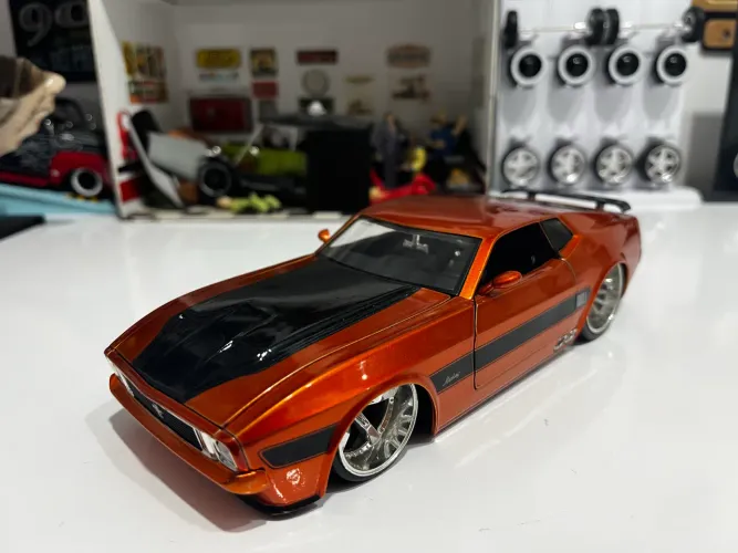 Miniatura Mustang Mach raro