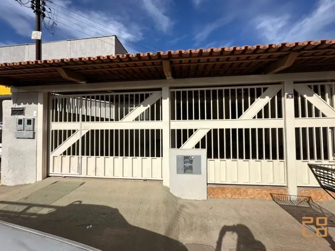 Casa para alugar no Setor Coimbra, em Goiânia - GO.