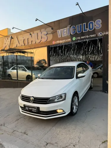 Volkswagen Jetta Highline TSI 2.0 8V 120cv Gasolina Tiptronic 2016