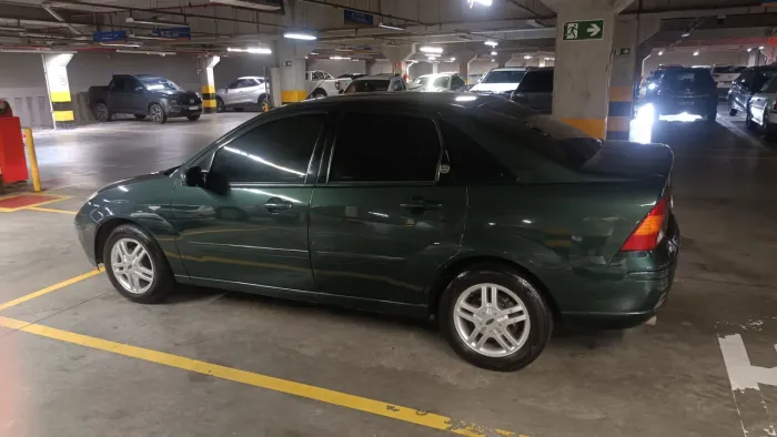 Ford Focus Sedan 2.0 16v/2.0 16V Flex 4P Aut. 2004