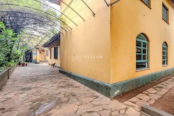 Casa com 6 quartos à Venda, Jardim Paulistano - São Paulo
