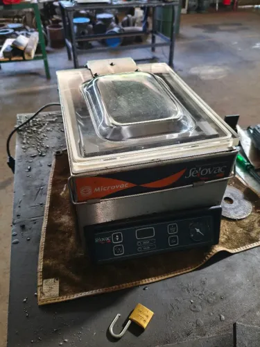 Seladora com câmara a vácuo Microvac