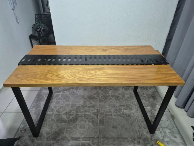 Mesa de madeira Estilo industrial fabricação Própria Estilosa