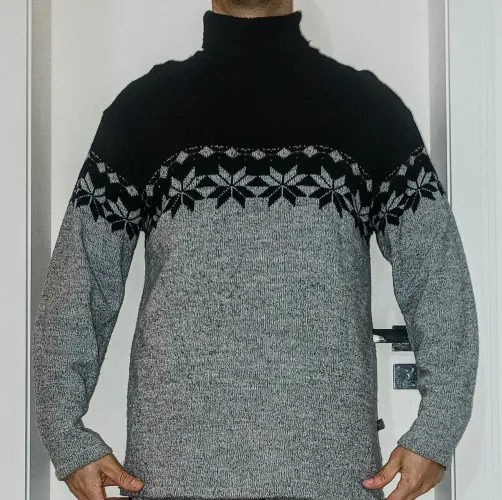 Blusa de Lã Tricô Gola Alta Cacharrel