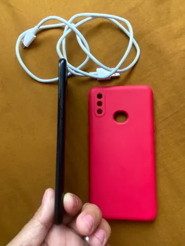CELULAR A10S 32 GIGA TODO BOM NENHUM DEFEITO 
