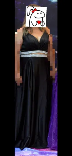 Vendo vestido de festa .