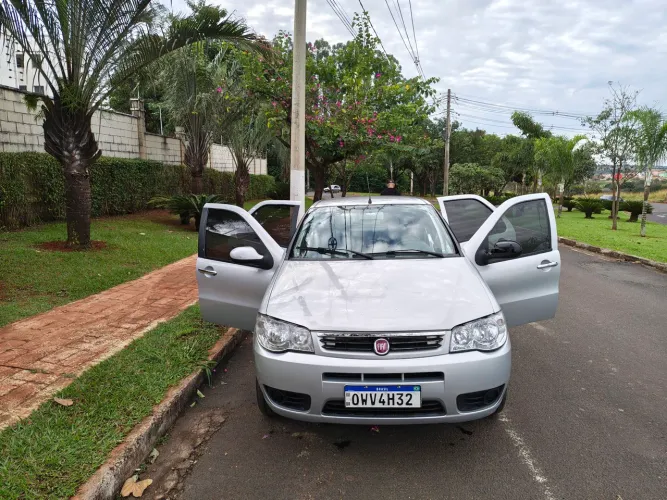 Fiat Palio Celebration 1.0 Fire Flex 8V 4P 2014