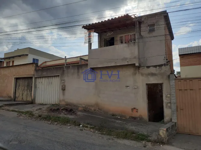 Casa e loja em fase de acabamento