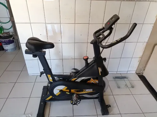 Vendo ou troco bicicleta magnética