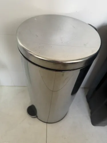 Lixeira Brinox 30l de pedal