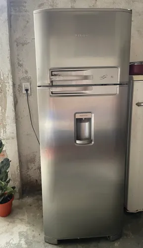 GELADEIRA ELECTROLUX DC50X 468L