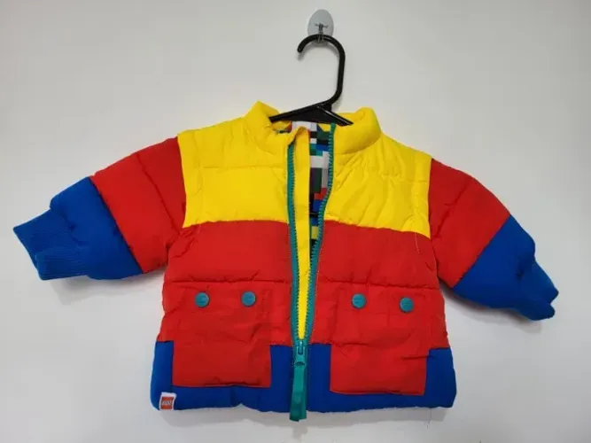 Jaqueta/Colete puffer bloco colorido para bebê tamanho 3/6 meses
