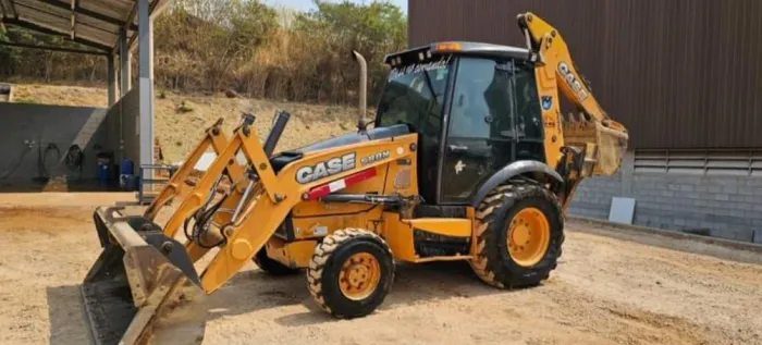 Retroescavadeira case 580n 2016