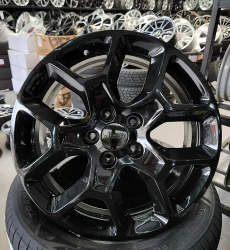 Jogo de rodas Renegade Compass aro 17 Furação 5x110