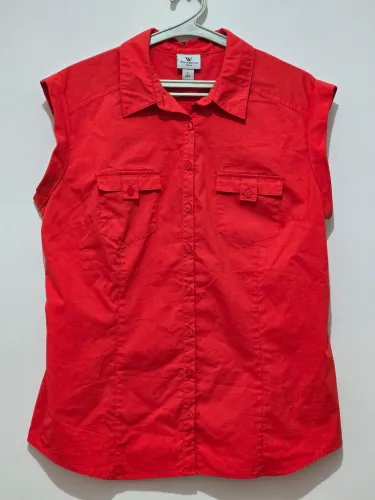 Camisa Vermelha Feminina Com Botão Manga Curta -