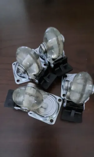 Kit  de rodízios rodinhas usado uma vez! 4 unidades.