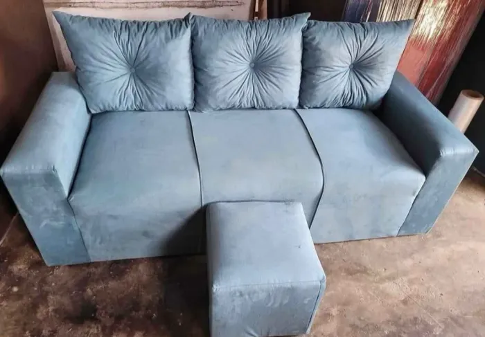 SOFÁ DE 3 lugares com puf 