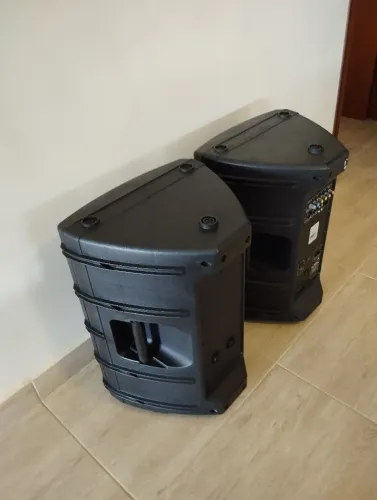 02 Caixas de som CSR 3000 a/p