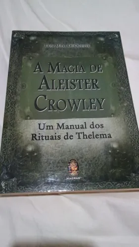 Livro A Magia de Aleister Crowley 