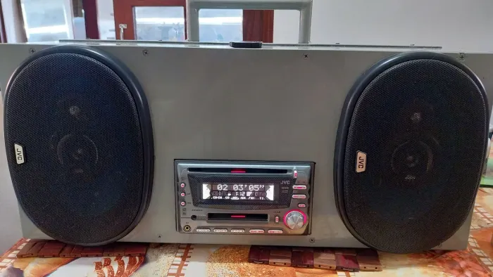 Som JVC com toca CD e md.