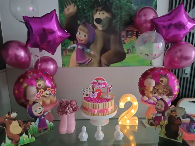 Kit de festa Marsha e urso 