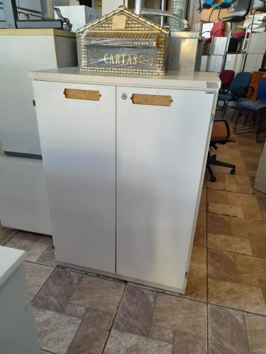 Armário médio 2 portas de escritório