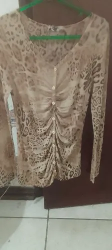 Camisa manga longa animal print