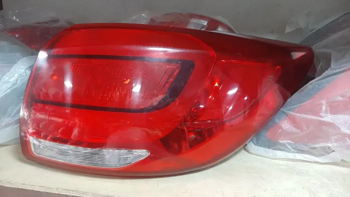 Lanterna kia sportage