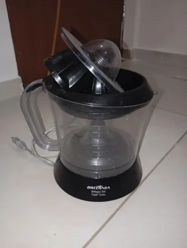 Espremedor de frutas Britânia Super Turbo