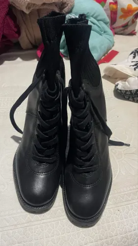 Bota preta Schütz