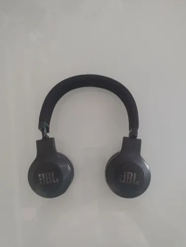Fones de ouvido bluetooth JBL live 460 NC