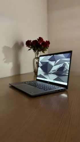 Notebook Dell Latitude i7 12th vPRO 16Gb DDR5 1Tb SSD NVMe FHD Touch Retroiluminado (Garan