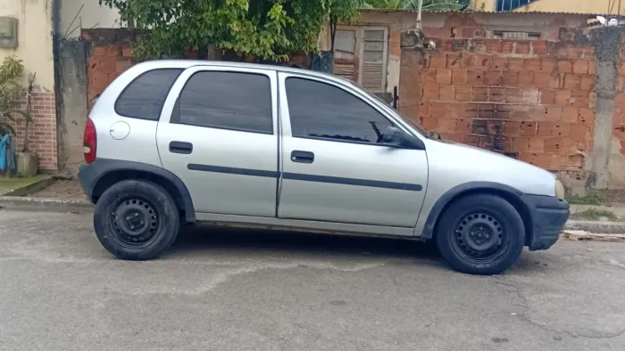 Corsa 98 em dia e sem multas