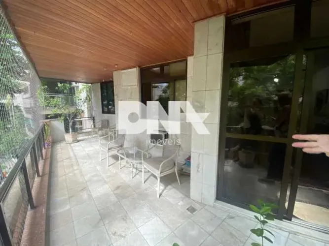 Apartamento : / Residencial / Humaitá