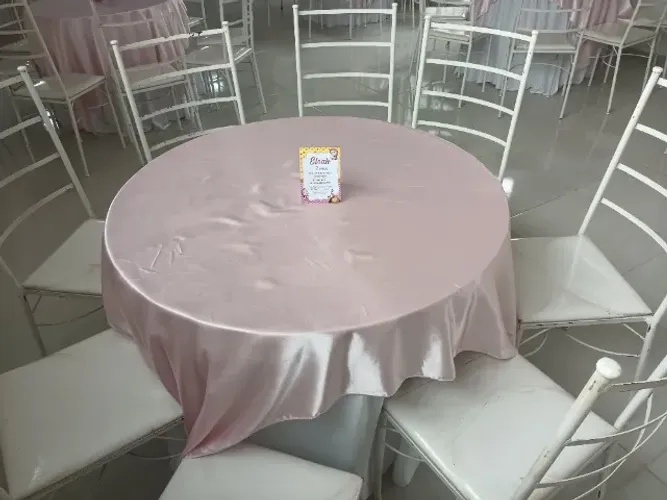 Cadeiras Elegantes com Assento Estofado. Ideal para jantar, Sala, Escritório Café ou Salão