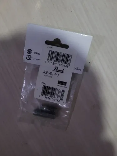 Pandeiro, peles e acessórios de bateria 