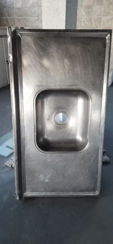 Cuba de pia em aço inox usada