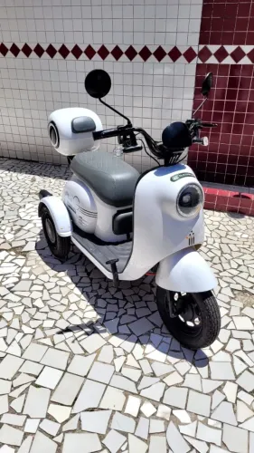 Vendo Triciclo Elétrico Marca Motochefe MIA 800W 2024/24 - Lindo! 100%