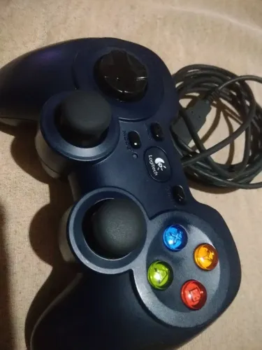 Controle usb logitech semi novo