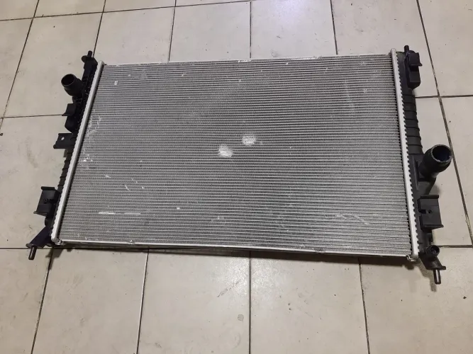 Radiador água Citroen C4 Picasso 1.6 2013 2021
